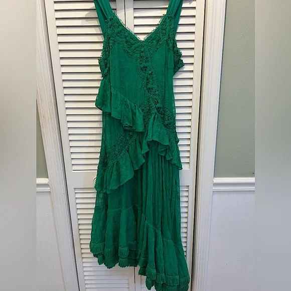 green emerald velvet dress Alfi Dress main image 0